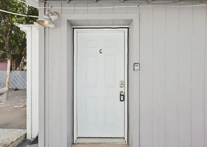 Delightful 1br Cozy Flat * Fort Worth